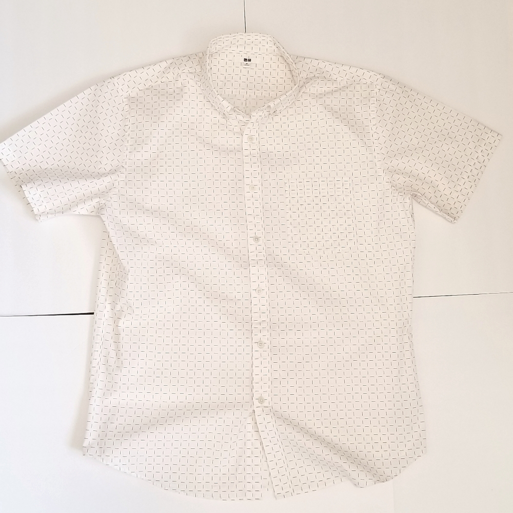 Uniqlo Button Up Down Men's Shirt